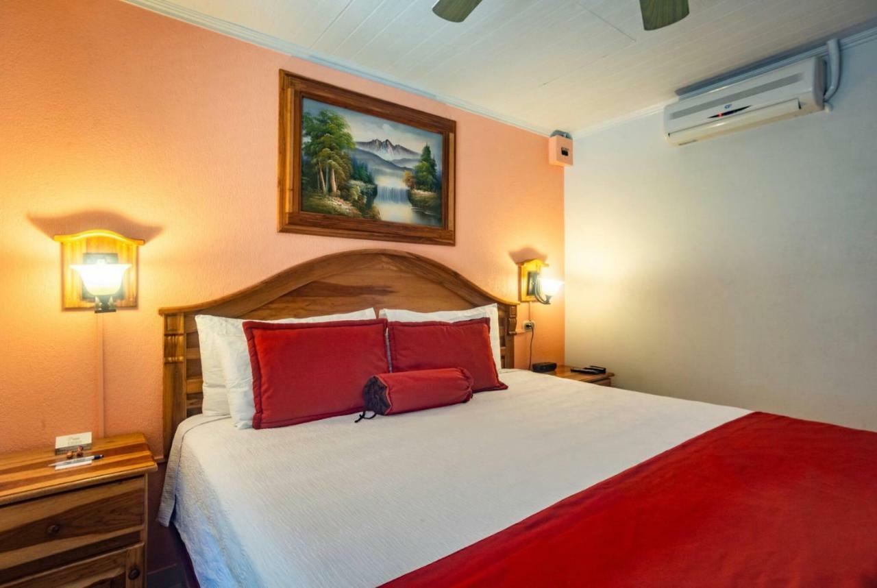 Prado Inn & Suites San José Kültér fotó