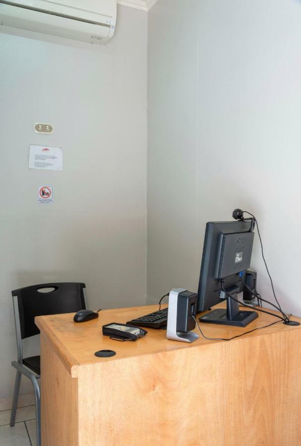 Prado Inn & Suites San José Kültér fotó