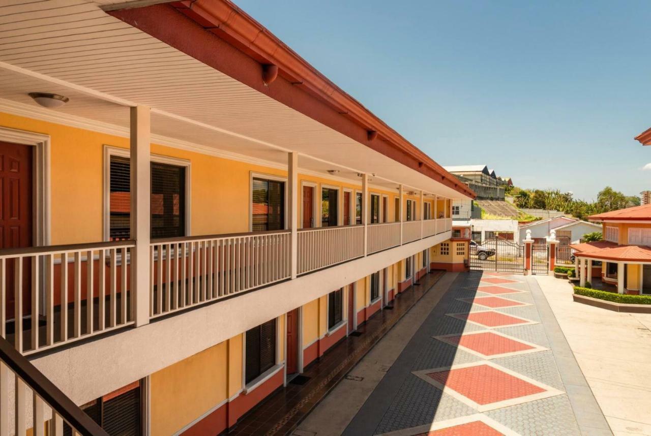 Prado Inn & Suites San José Kültér fotó