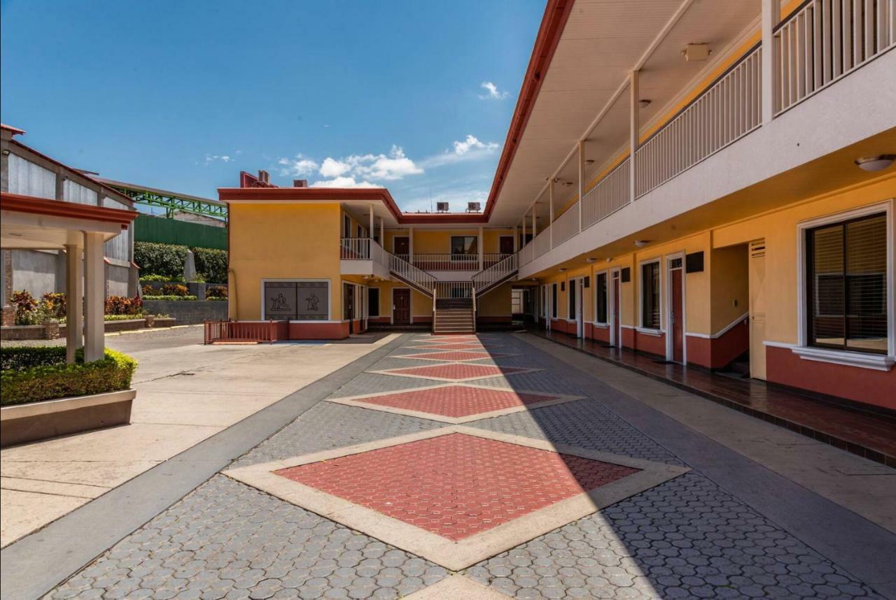 Prado Inn & Suites San José Kültér fotó