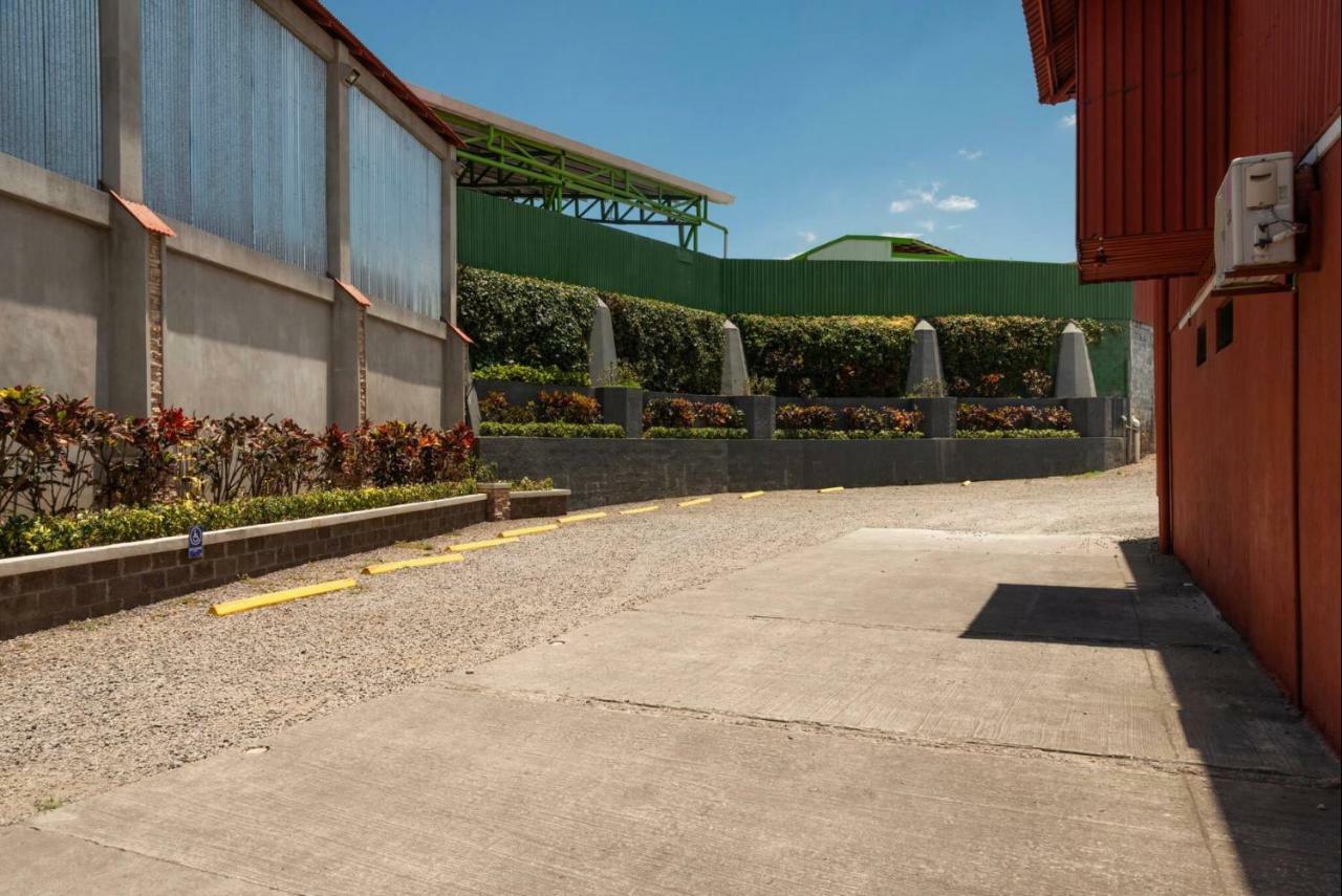 Prado Inn & Suites San José Kültér fotó