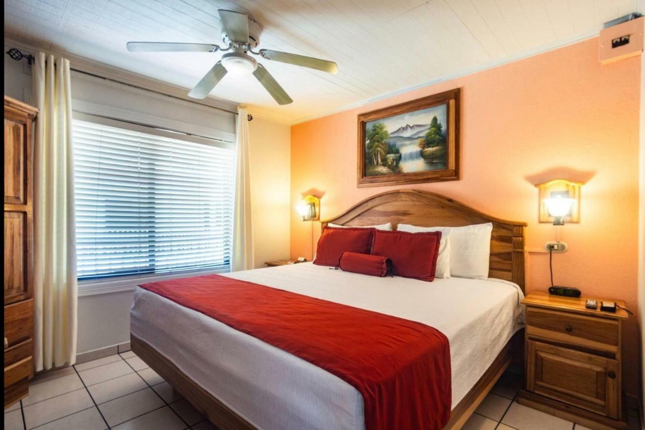 Prado Inn & Suites San José Kültér fotó